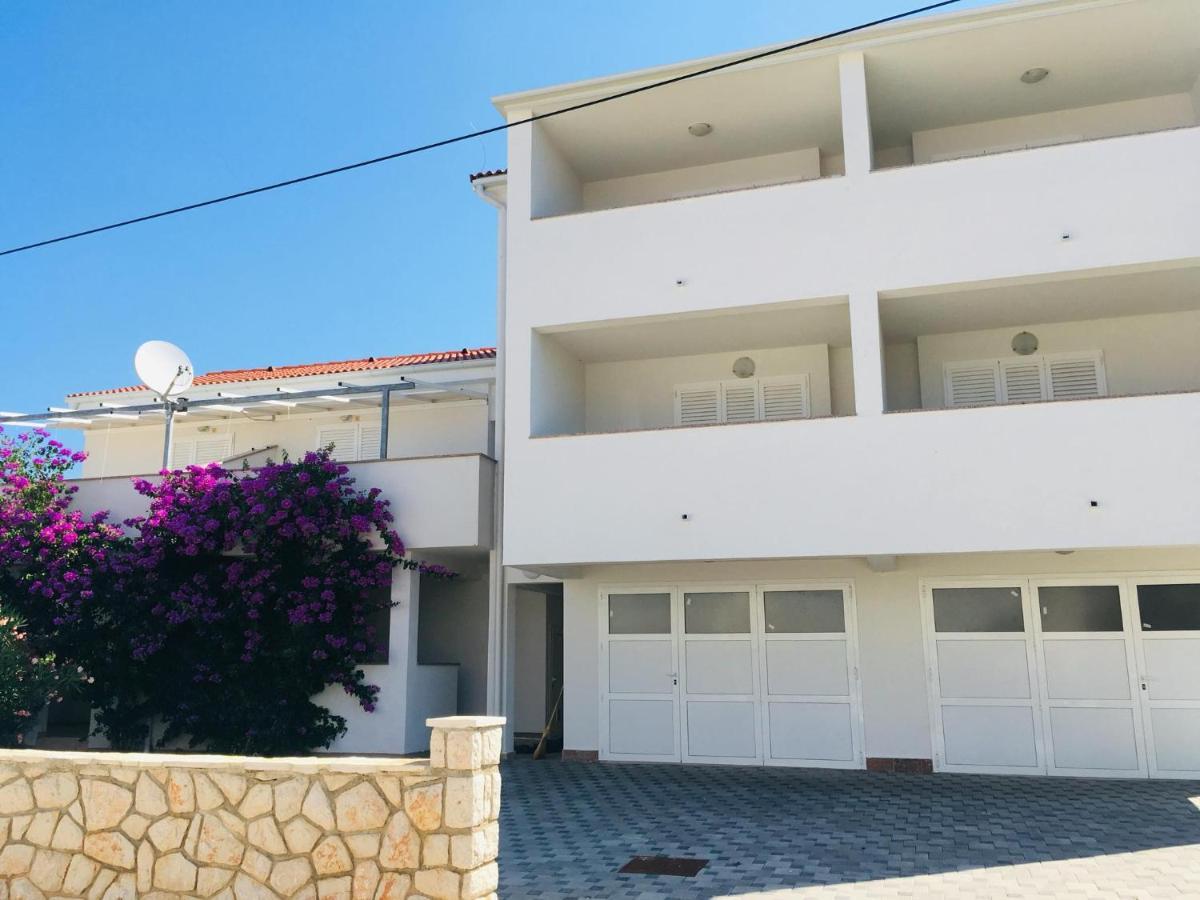 Novalja Apartments By Nena Εξωτερικό φωτογραφία
