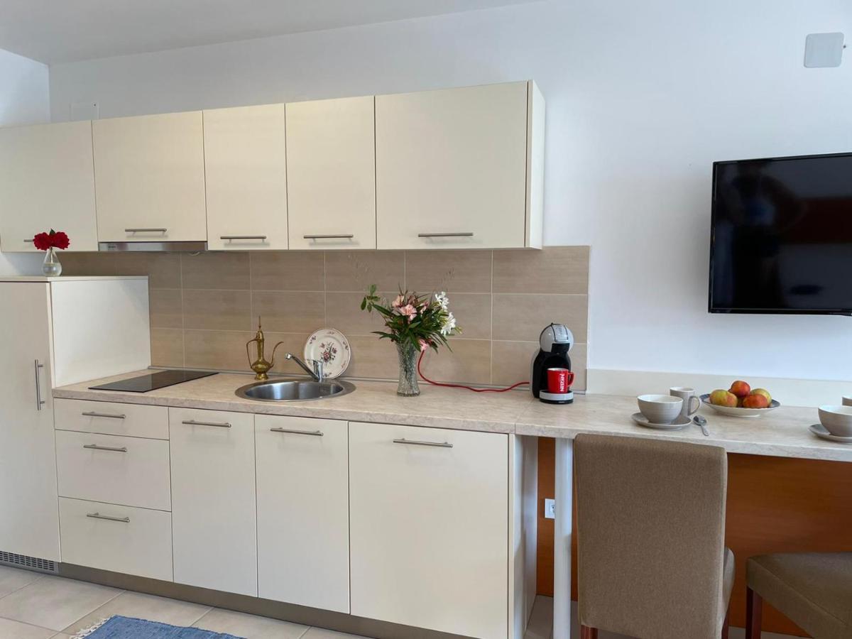 Novalja Apartments By Nena Εξωτερικό φωτογραφία