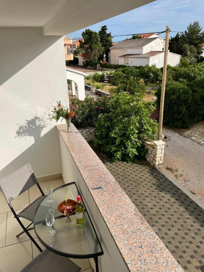 Novalja Apartments By Nena Εξωτερικό φωτογραφία