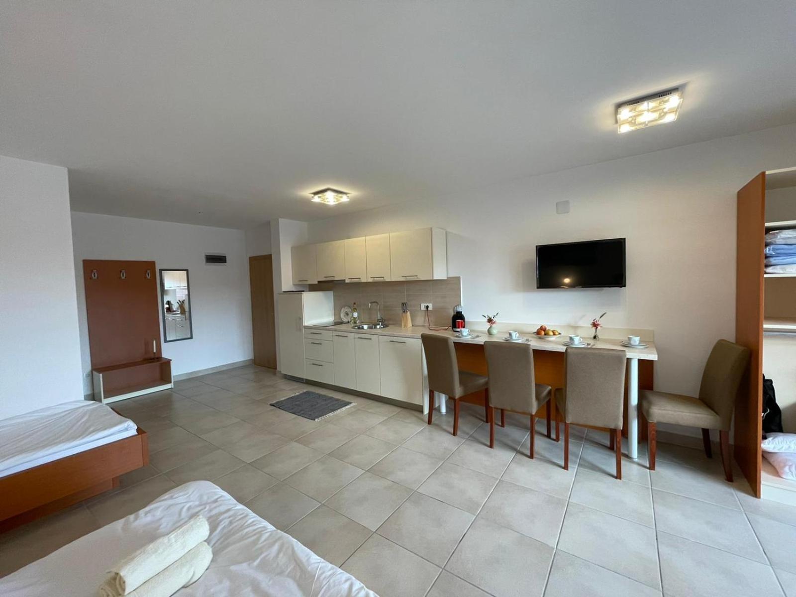 Novalja Apartments By Nena Εξωτερικό φωτογραφία